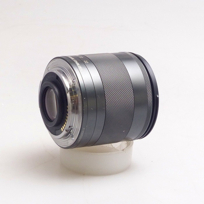 キヤノン EF-M11-22/F4-5.6 IS STM