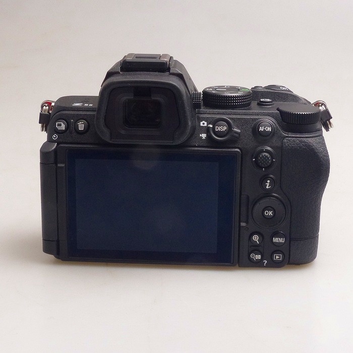 ニコン Z5II ボデイ