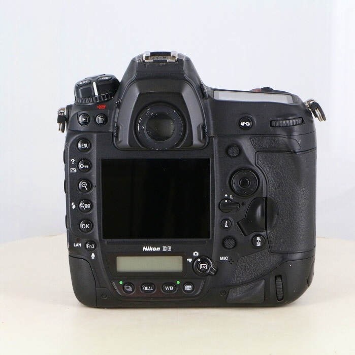 ニコン D6 ボディ