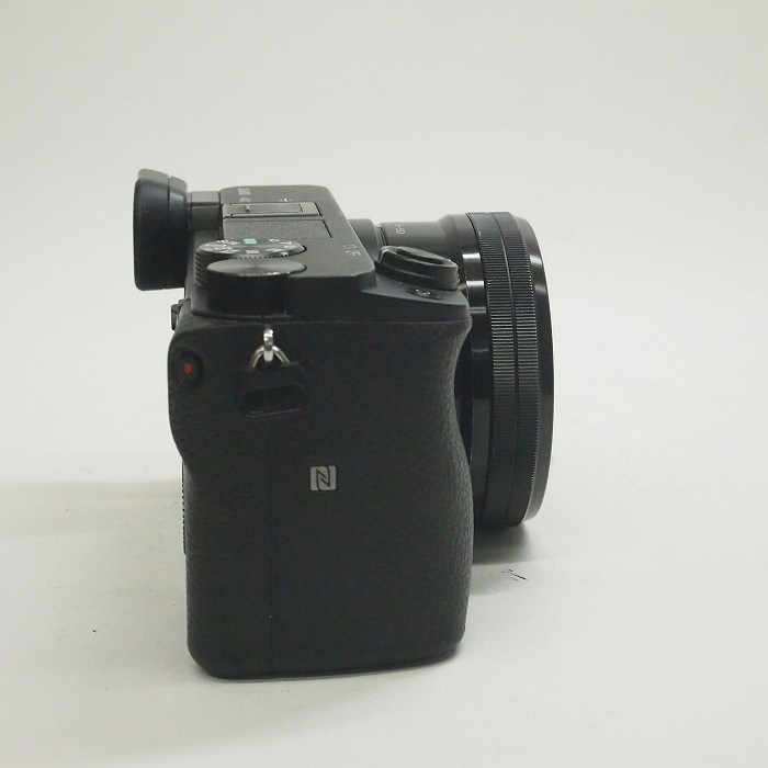 ソニー α6400 パワーズームキツト ブラック (海外モデル)