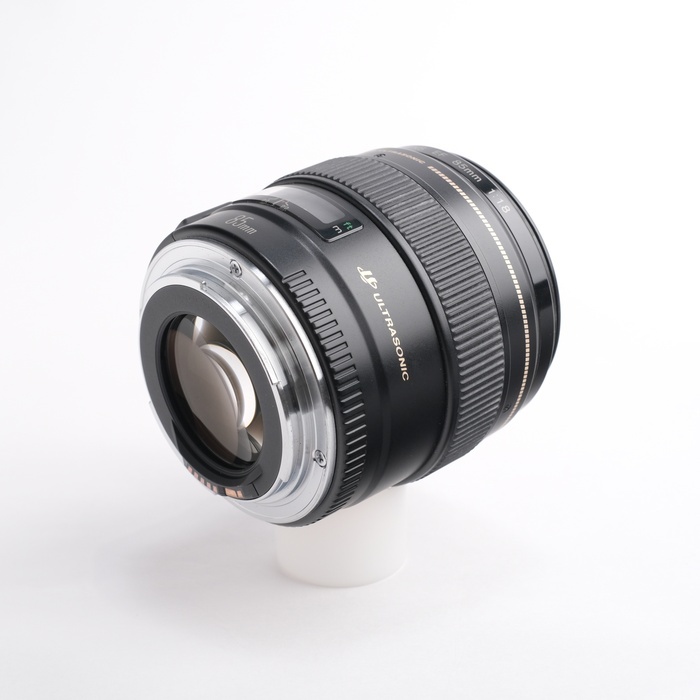 キヤノン EF85/1.8 USM