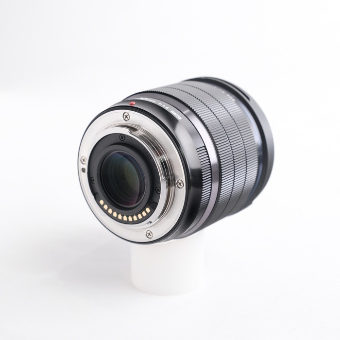 OM SYSTEM OM SYSTEM M.ZUIKO DIGITAL ED20/F1.4 PRO BK