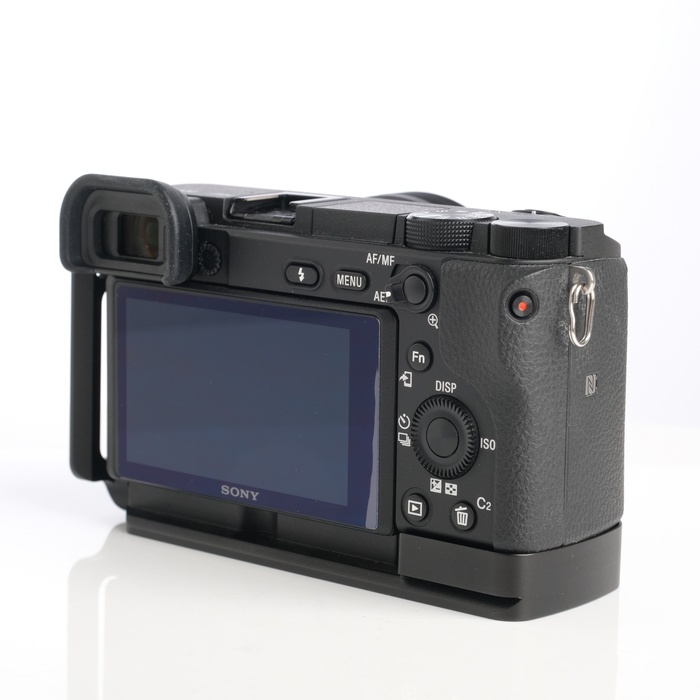 ソニー α6400 レンズキット ブラック(ILCE-6400L)