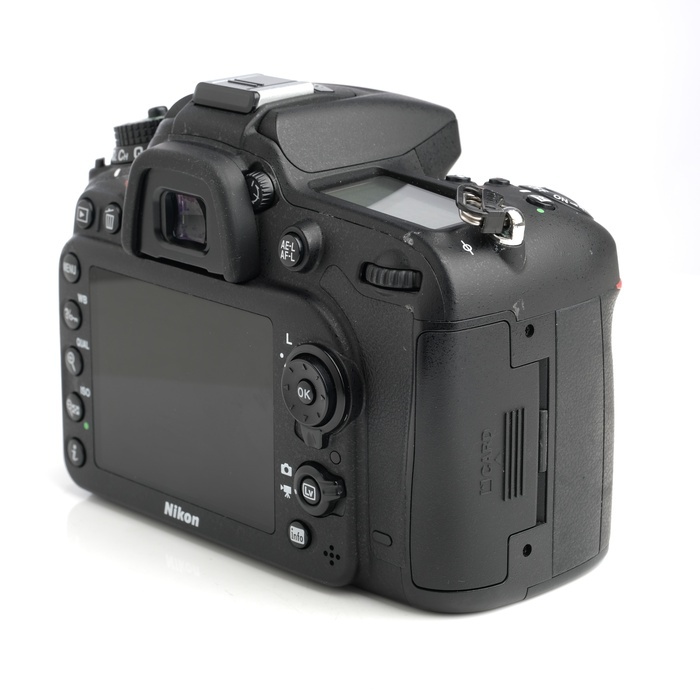 ニコン D7100 ボデイ