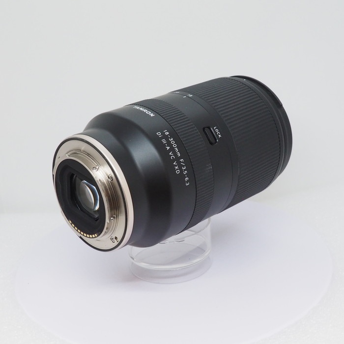 タムロン 18-300/F3.5-6.3 DI III-A VC VXD ソニーAPS-C