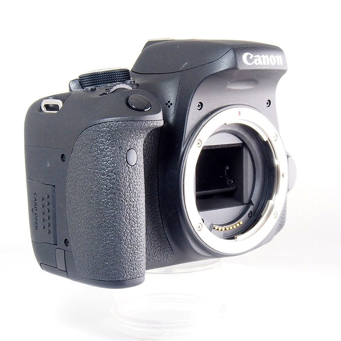 キヤノン EOS KISS X8I ボデイ