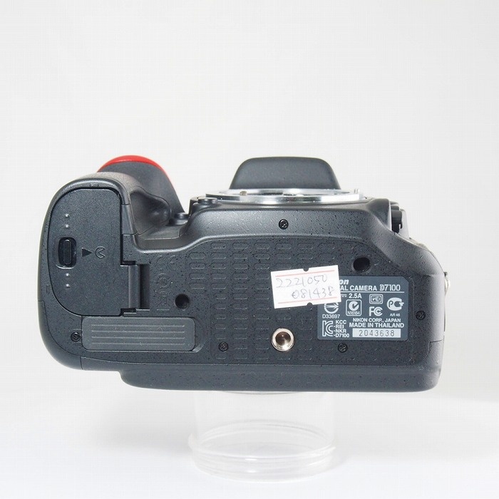 ニコン D7100
