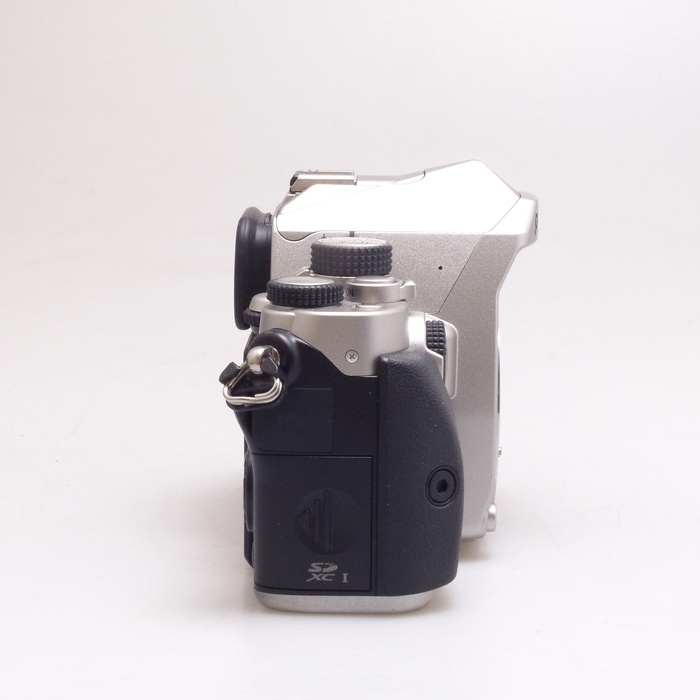 ペンタックス KP ボデイ シルバー