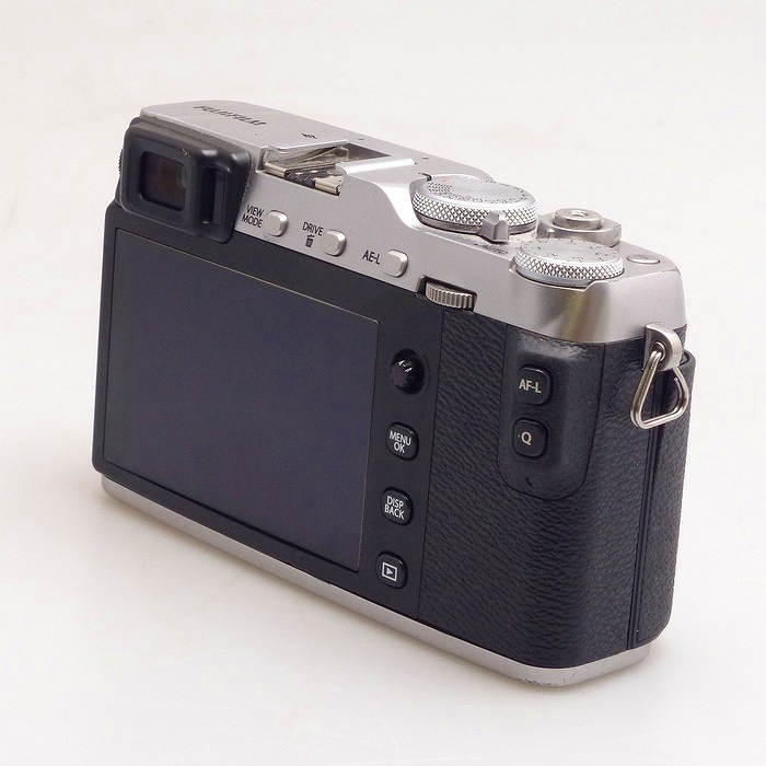 フジフイルム X-E3 シルバー