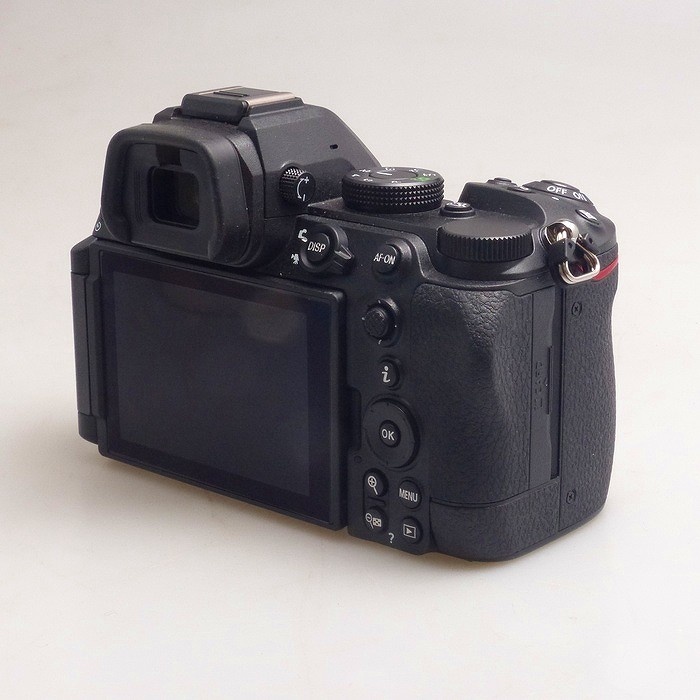 ニコン Z5II ボデイ