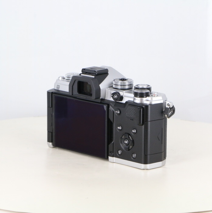 OM SYSTEM OM-3 ボデイ シルバー