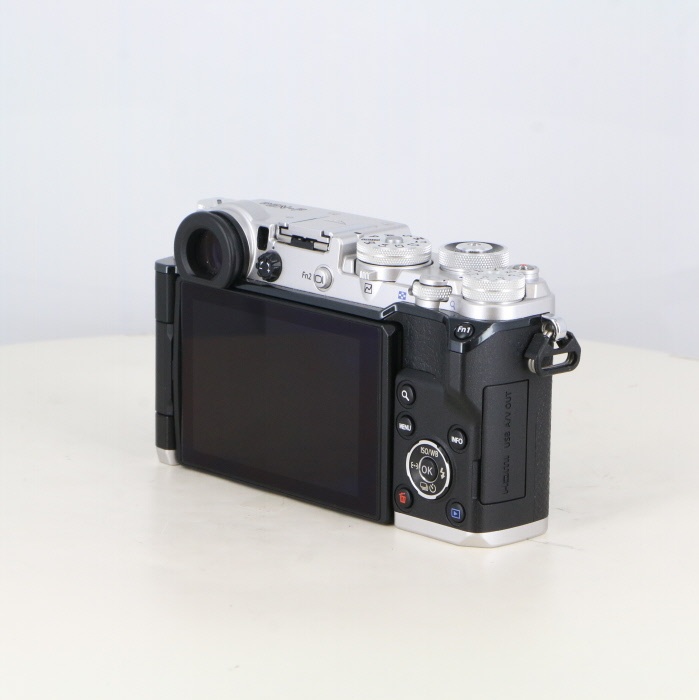 オリンパス PEN-F ボディ シルバー