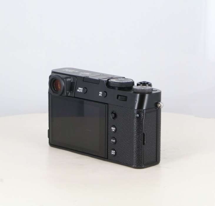フジフイルム X100V ブラック