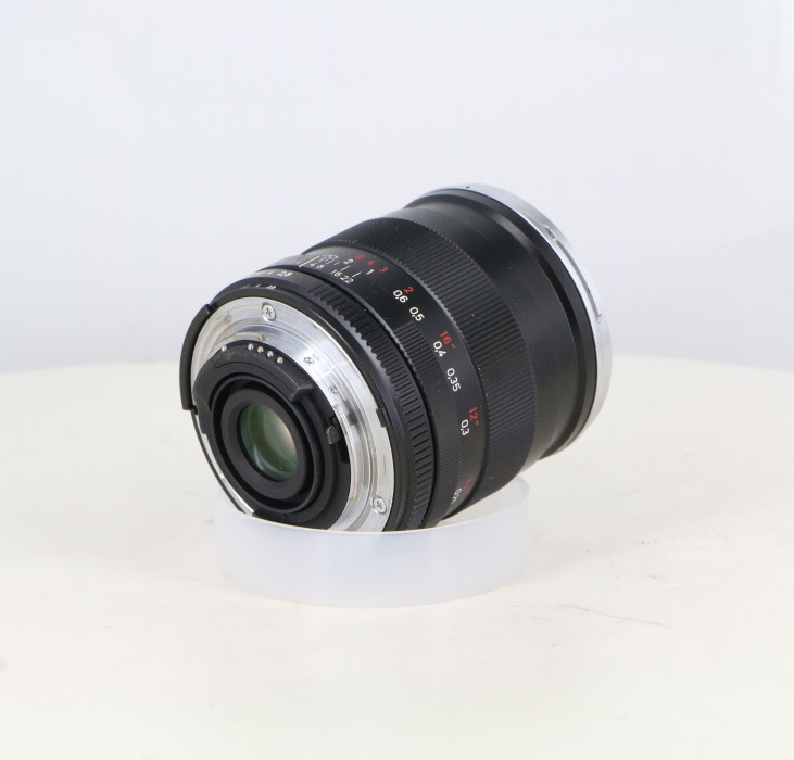 コシナ ディスタゴンT*25/2.8 ZF.2 ニコンFマウント用