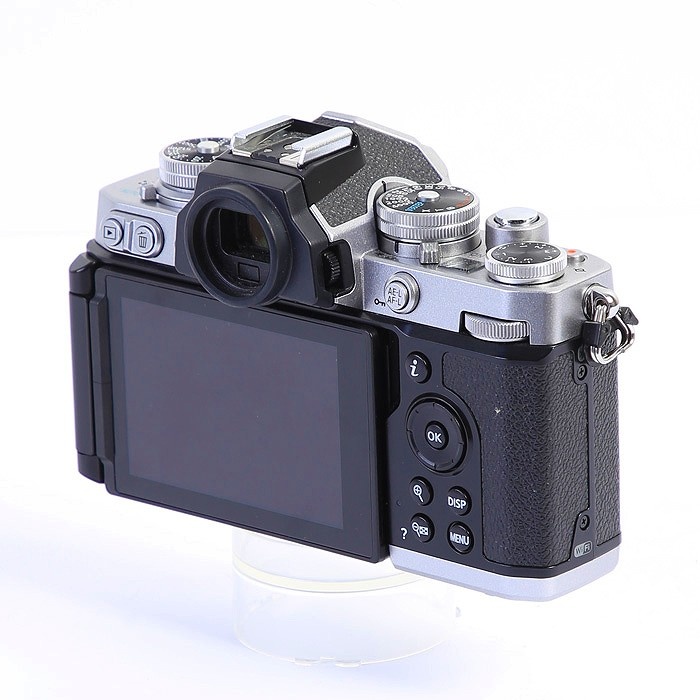 ニコン ニコン Z FC ボデイ シルバー