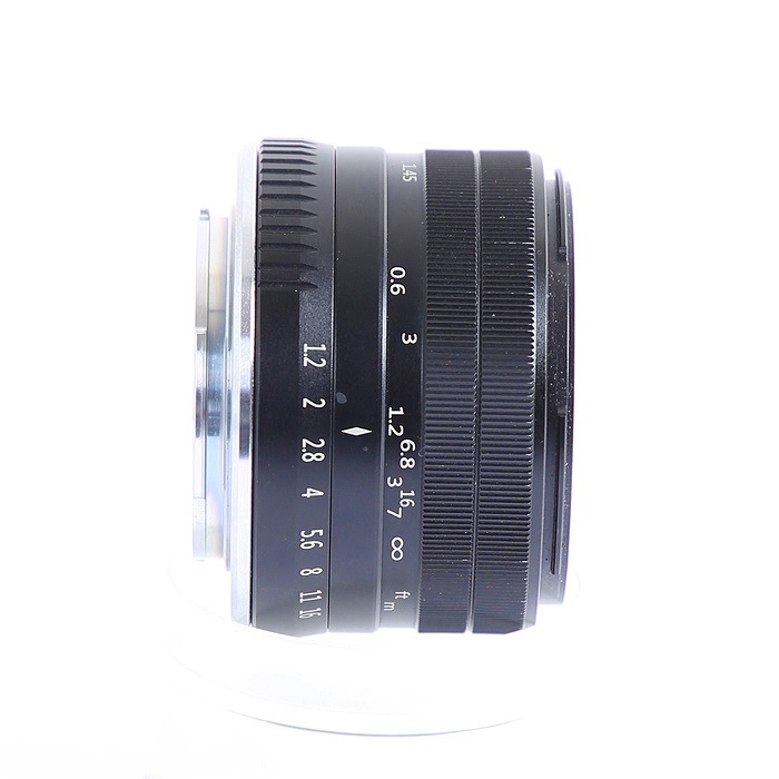 ソノタ NEEWER APS-C 35mm F1.2 Xマウント