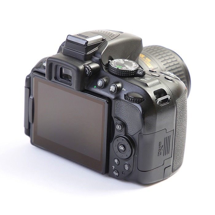 ニコン D5300 18-55VR2 レンズキツト ブラツク