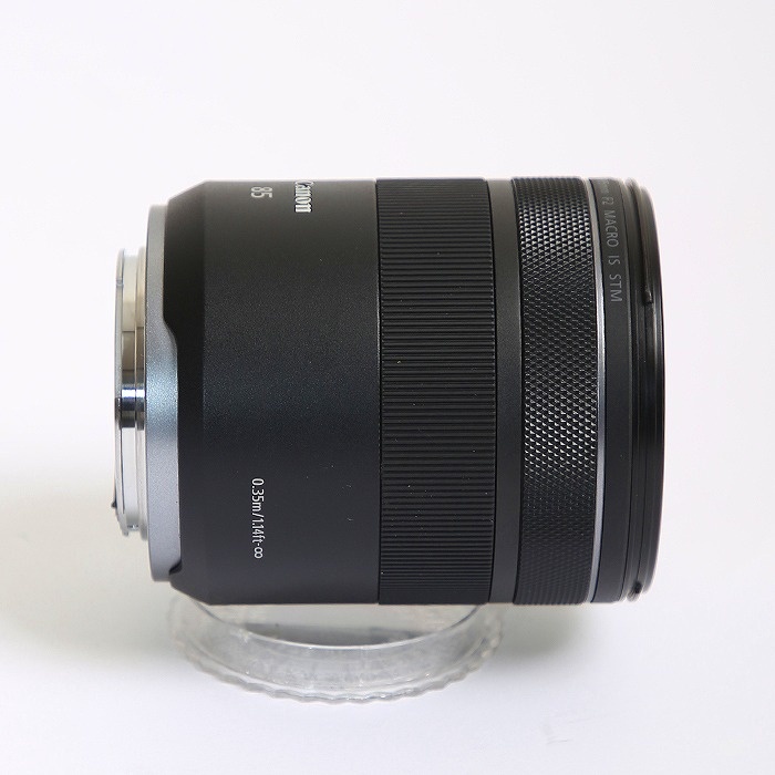 キヤノン RF85/F2 マクロ IS STM