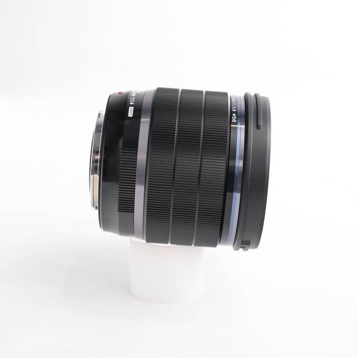 OM SYSTEM OM SYSTEM M.ZUIKO DIGITAL ED20/F1.4 PRO BK