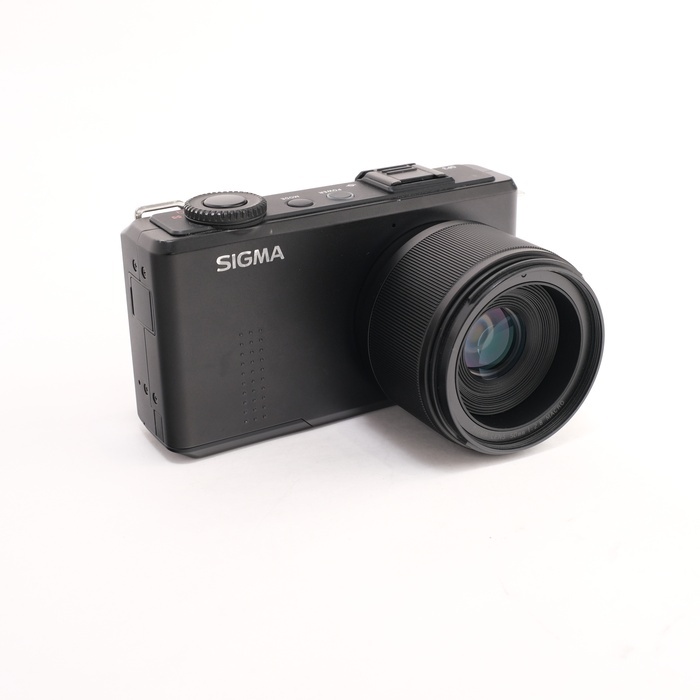 シグマ DP3 MERRILL