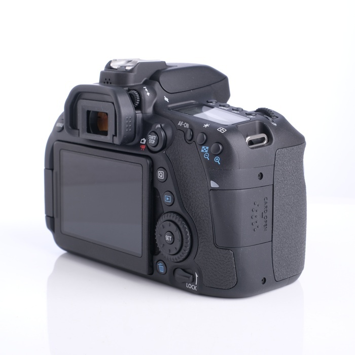 キヤノン EOS 80D/EF-S18-55 IS STM レンズキツト