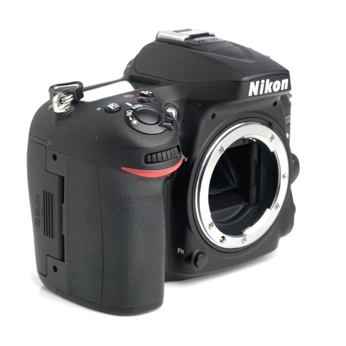 ニコン D7100 ボデイ