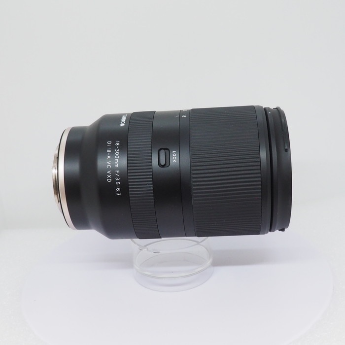 タムロン 18-300/F3.5-6.3 DI III-A VC VXD ソニーAPS-C
