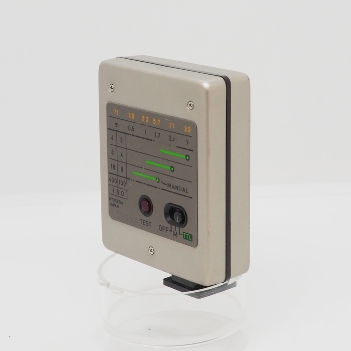 キョウセラ ストロボ TLA 140(G-1)