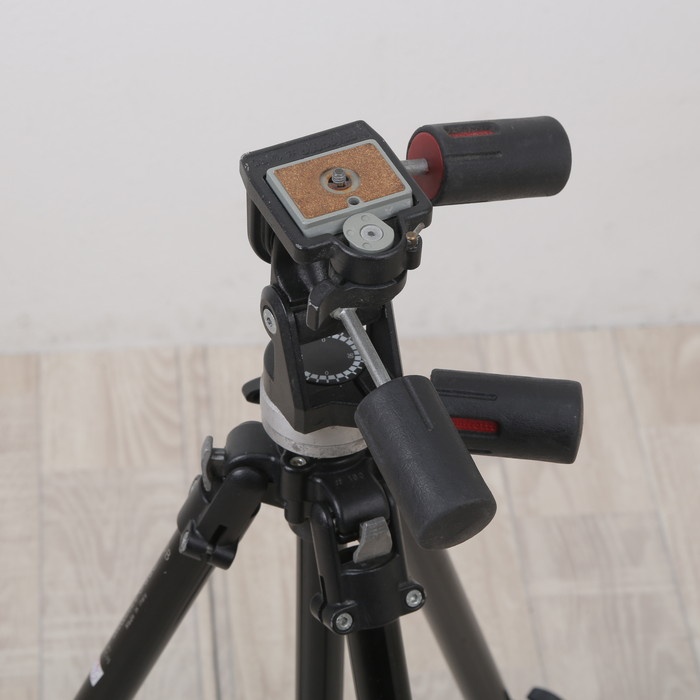 マンフロット 190B 三脚+141RC 雲台