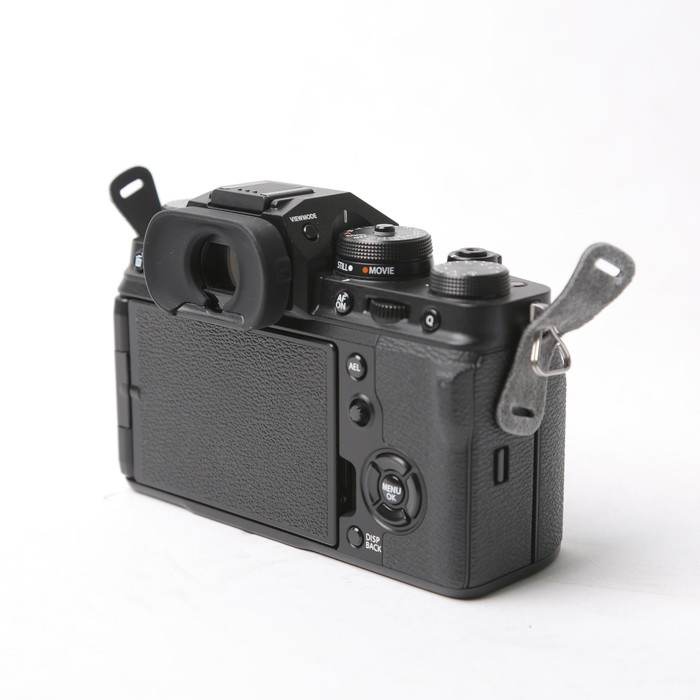 フジフイルム X-T4-B ボデイ