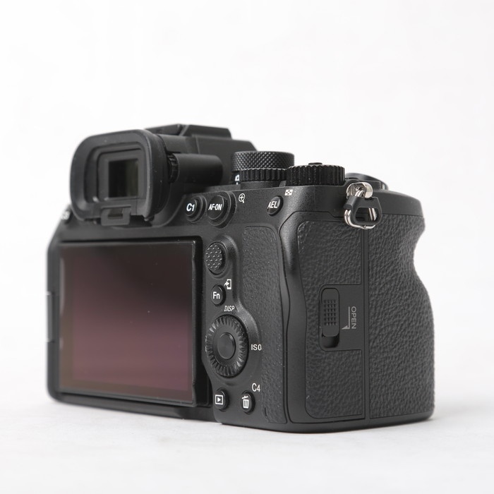 ソニー ILCE-7M4 α7IV ボデイ