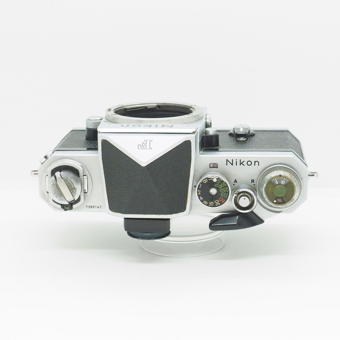 ニコン F アイレベル シルバー ボディ (738万番台)