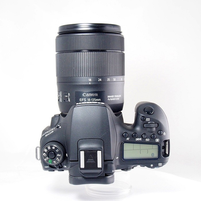 キヤノン EOS 90D/EF-S18-135 IS USM レンズキツト