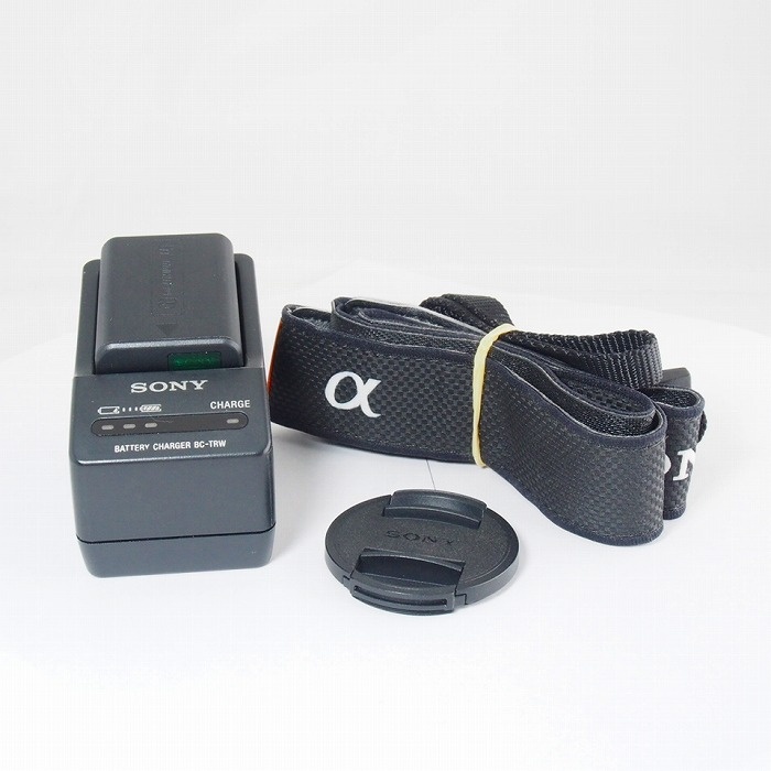 ソニー α6000ホワイト/パワーズームレンズキット(ILCE-6000L)