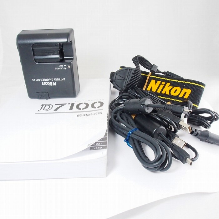 ニコン D7100