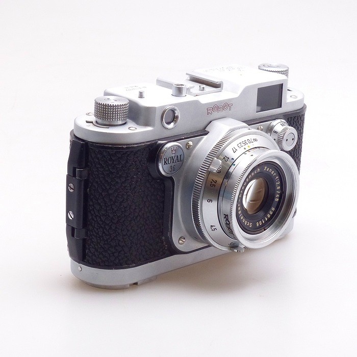ROBOT ROYAL 36 Mod.III Xenar 45/F2.8付