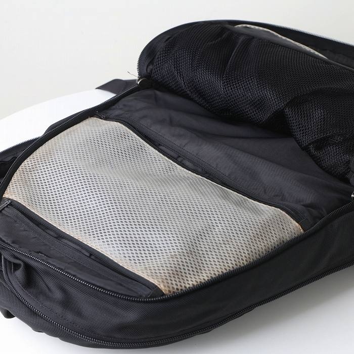 ロープロ Stealth AW バックパック