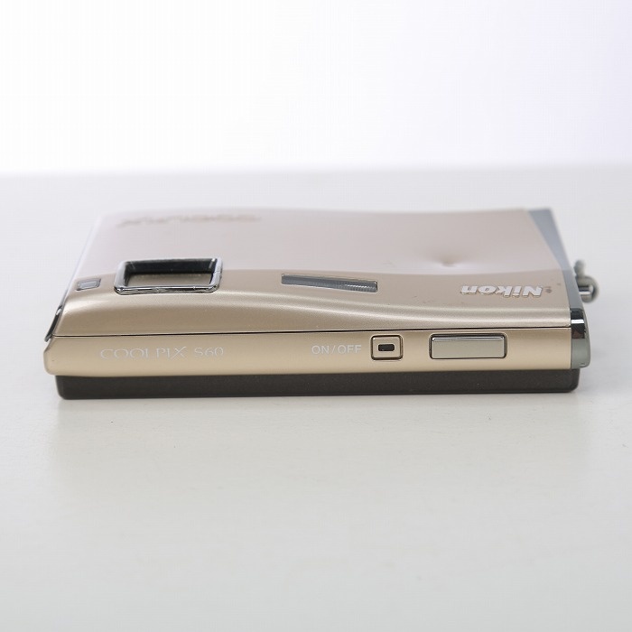 ニコン COOLPIX S570