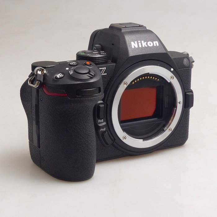 ニコン Z5II ボデイ