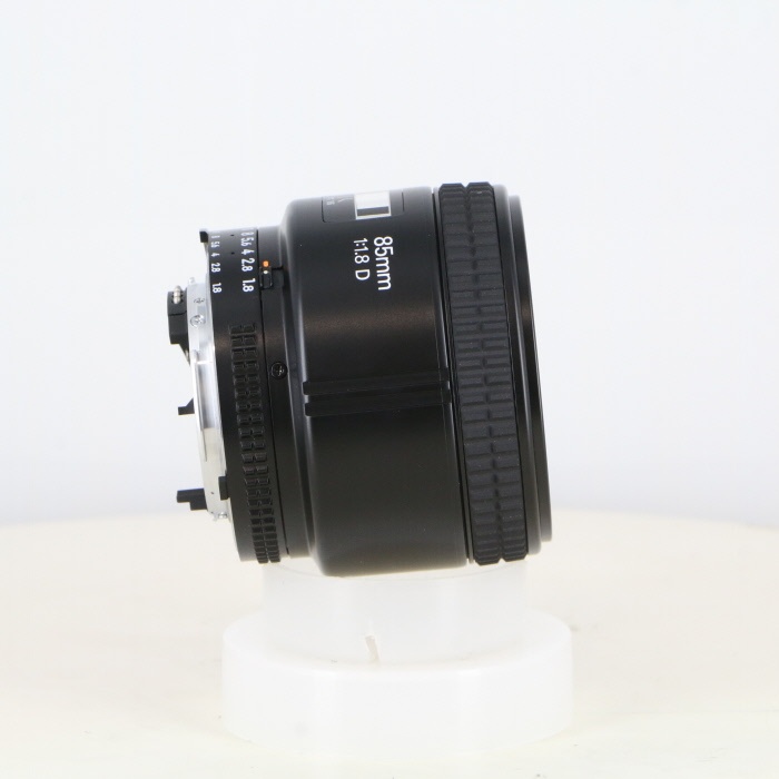 ニコン AF 85/F1.8D