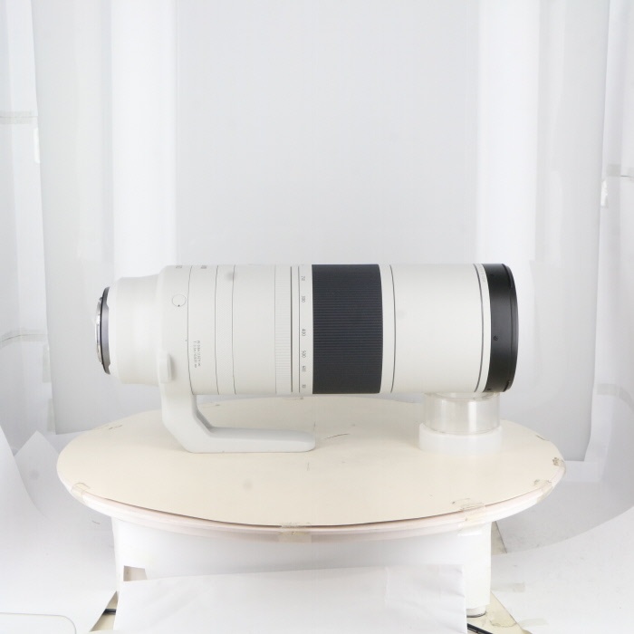 キヤノン RF200-800/6.3-9 IS USM