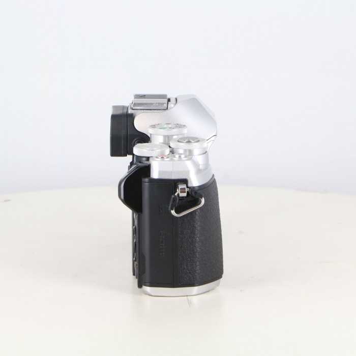 オリンパス E-M10 MarkIII ボディ シルバー