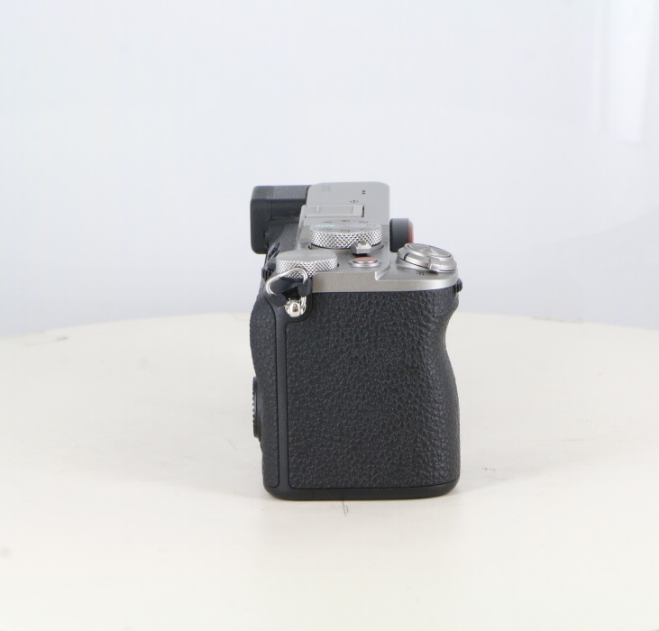 ソニー α7CII ボディ (ILCE-7CM2) ボディ シルバー