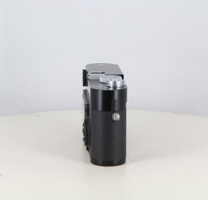 ライカ M8ブラック スペシャル レッドロゴ