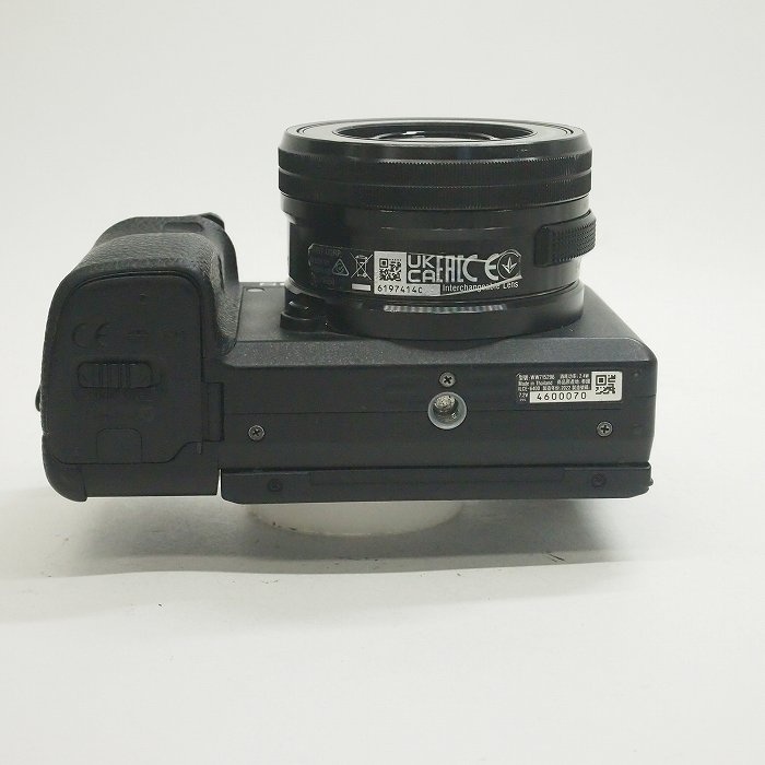 ソニー α6400 パワーズームキツト ブラック (海外モデル)