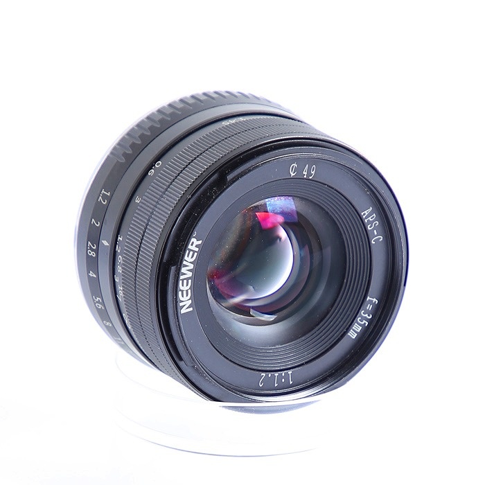 ソノタ NEEWER APS-C 35mm F1.2 Xマウント