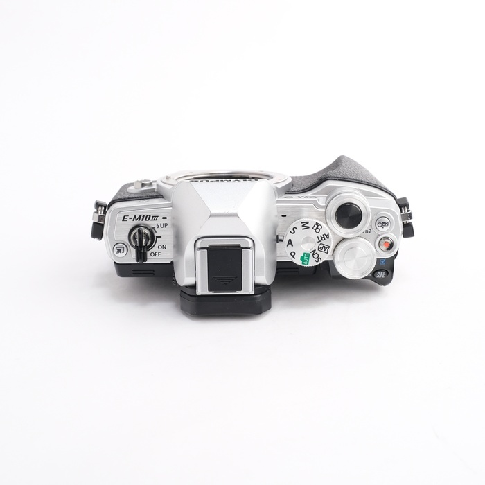 オリンパス OM-D E-M10 MARKIII ボディ シルバー