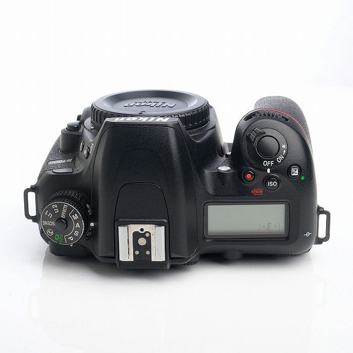 ニコン D7500ボディ