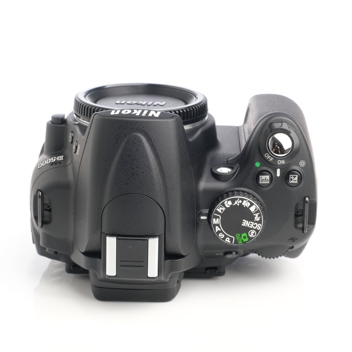 ニコン D5000 ボディ