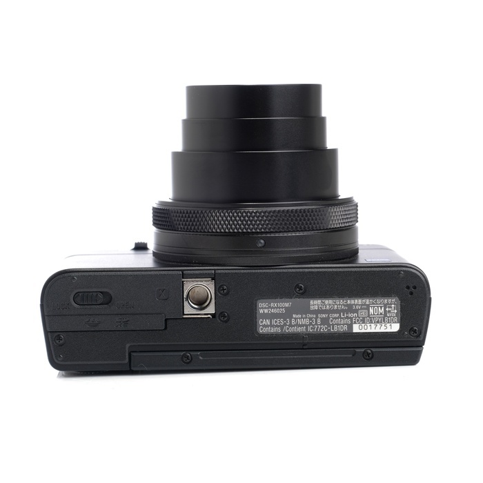 ソニー DSC-RX100M7